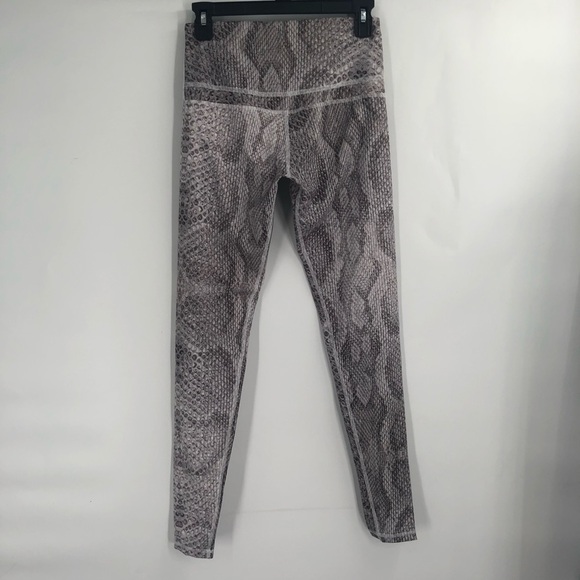 VARLEY Snake Print Leggings NWT Animal Print Stretch Athletic Pant New S Small - Picture 5 of 7